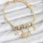 Pirinç Gold Renk Güneş Tema Charmlı Kadın Bileklik