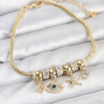 Pirinç Gold Renk Göz Model Charmlı Kadın Bileklik