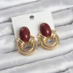 Pirinç Gold Renk Bordo Taşlı Vintage Kadın Küpe